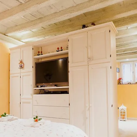 La Casa Degli Uccellini * Lucca
