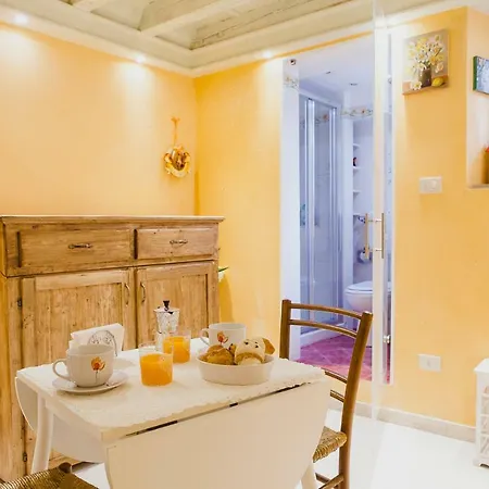 La Casa Degli Uccellini