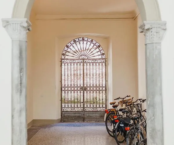 La Casa Degli Uccellini Lucca